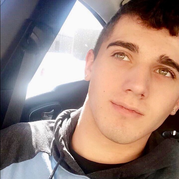 Meet your Posher, Cooper - Picture 1 of 1